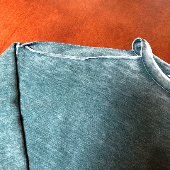 AE Top with Cut-out Shoulders - Picture 2 of 3